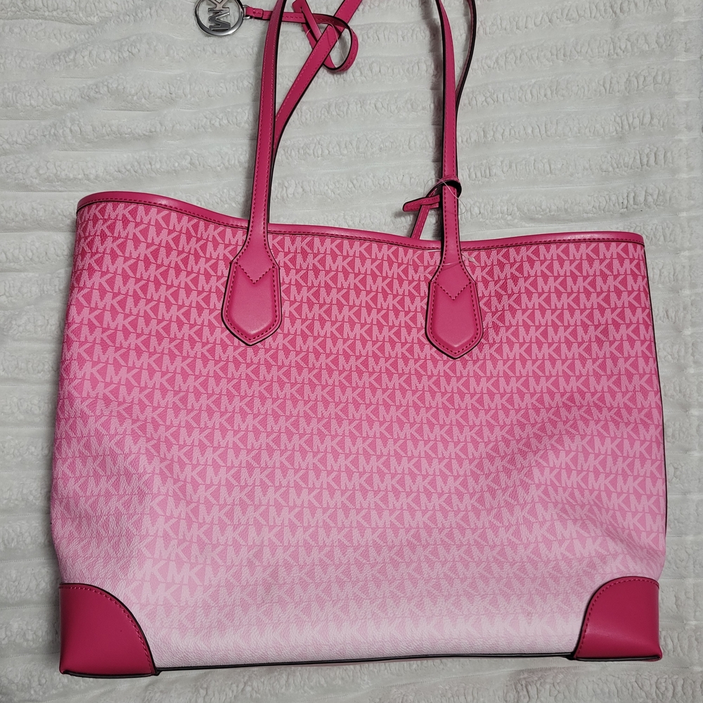 Michael Kors Gradient Pink Tote - Picture 2 of 3